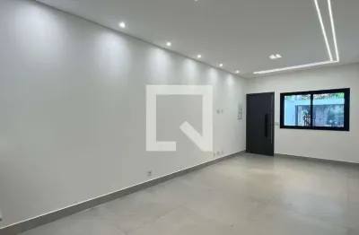 Casa com 3 quartos à venda na Rua Doutor Roberto Tarle, --, City América, São Paulo