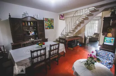 Casa com 3 quartos à venda na Rua das Violetas, --, Chácara Inglesa, São Paulo