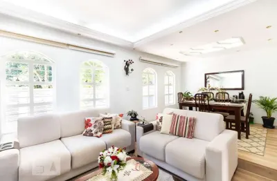 Casa com 3 quartos à venda na Rua Garabed Gananian, --, Vila Constança, São Paulo