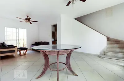 Casa com 2 quartos à venda na Rua Henrique Schaumann, --, Pinheiros, São Paulo