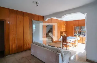 Casa com 5 quartos à venda na Rua Comendador Antônio Benvenuto Batáglia, --, Santa Maria, São Caetano do Sul