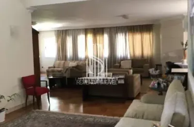 Morumbi - casa de condomínio fechado de 565m² com 4 suites e 8 vagas.