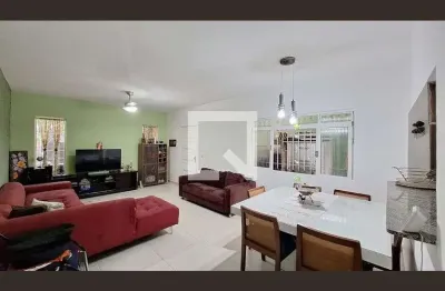 Casa com 3 quartos à venda na Rua Ibiquara, --, Vila Romana, São Paulo