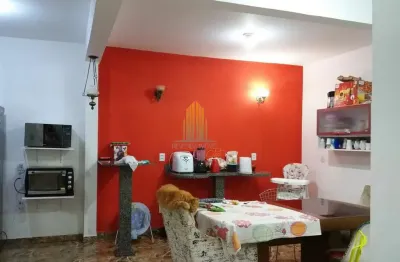 Parque maria domitila, sobrado com três dormitórios e quatro vagas de garagem localizado na região d