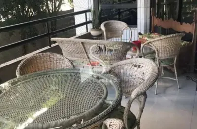 Imperdível: Apartamento de luxo no Morumbi, São Paulo-SP! 4 quartos, 1 suíte, 6 banheiros e 230m² de área. Venha conferir!