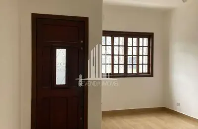 Casa em Condomínio à Venda no Brás - São Paulo-SP: 2 Quartos, 1 Sala, 3 Banheiros, 1 Vaga, 120m²!