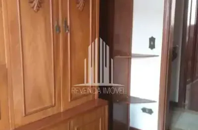 Imperdível Casa à Venda em São Paulo - 3 Quartos, 2 Suítes, 3 Banheiros, 3 Vagas de Garagem no Bom Retiro - 211m²