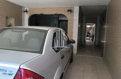 Casa à venda em Presidente Altino, Osasco - SP: 3 quartos, 1 suíte, 3 banheiros, 2 vagas, 188m² de área. Venha conferir!