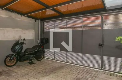 Casa com 3 quartos à venda na Rua Engenheiro Fox, --, Lapa, São Paulo