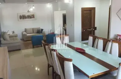 Imperdível oportunidade: Casa à venda em Cotia-SP, 2 quartos, 1 suíte, 2 banheiros, 2 vagas, 150m²!