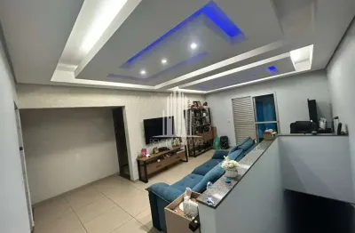 Excelente oportunidade de investimento: Casa com 7 quartos e 2 suítes na Cidade Líder, São Paulo-SP!
