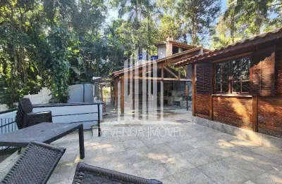 Sítio de luxo em condomínio à venda em São Paulo-SP, bairro Barragem: 1 quarto, 1 suíte, 2 banheiros, 2.500m².