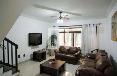 Casa com 4 quartos à venda na Rua Aguapei, --, Santa Maria, São Caetano do Sul