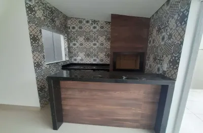 Cobertura com churrasqueira, 3 dormitórios sendo 1 suíte, elevador e com 2 vagas de garagem