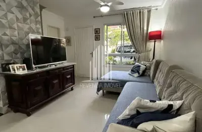 Imperdível oportunidade: Casa em condomínio à venda em São Paulo-SP, Jardim Santa Maria, 3 quartos, 1 suíte, 1 sala, 3 banheiros, 2 vagas, 120m²
