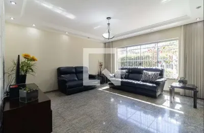 Casa com 3 quartos à venda na Rua do Reno, --, Vila das Mercês, São Paulo