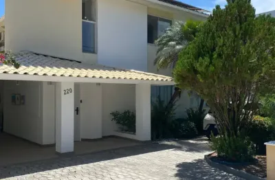 Apartamento amplo em condomínio fechado | 180m² | 3 suítes | Refúgio urbano