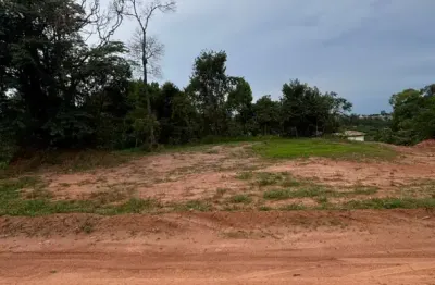 O Refúgio dos Seus Sonhos: Sofisticação e Lazer no Ninho Verde II