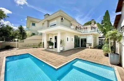 Cond. Golf Village - Impecável, 4 dorms /2 suítes, varanda gourmet, piscina