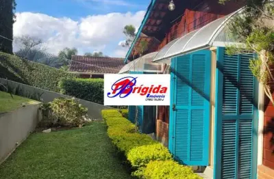 Cond. Algarve, Linda Casa Térrea a Venda, Terreno 1.200m2, Lazer, Jardim.