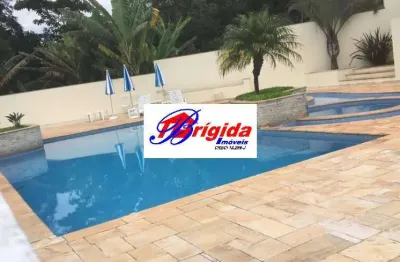 Casa à venda de 03 dormitórios na granja viana , cond. Com lazer!!!