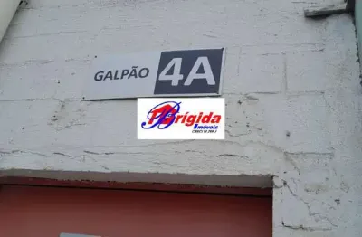 alugo galpao n 4, com 125 metros km 17 da Rodovia Raposo Tavares