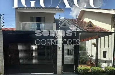 Conforto e Espaço para a Família | Sobrado com 4 Quartos e Área Gourmet no Jardim Iguaçu - Maringá-PR