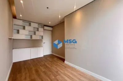 Sala Comercial de Alto Padrão, Andar Alto - Próximo ao Metrô Hospital São Paulo