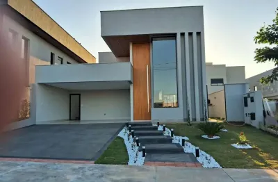 Casa em Condomínio Parqville Pinheiros, Aparecida de Goiânia-GO
