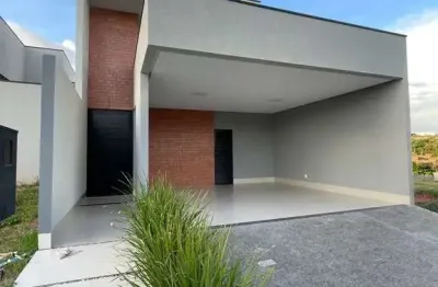 Casa com 3 quartos à venda na Rua Carmen Candida Da Silva, 35, Cidade das Flores, Caldas Novas