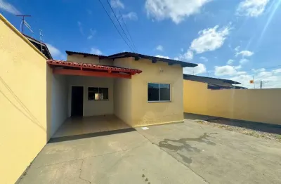 Casa com armários a venda no Mansões Paraíso - com 3 quartos sendo 1 suíte - Aparecida de Goiânia
