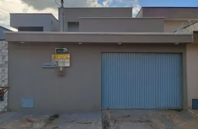 Casa com 2 quartos à venda na Rua São Salvador, 1, Setor Central, Guapó