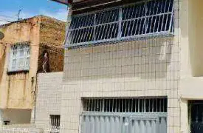 Casa com 2 quartos para alugar, 100 m² por r$ 1.500/mês - joaquim távora - fortaleza/ce