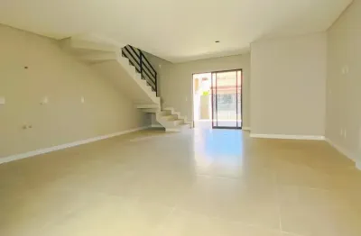 Casa alto padrão em Balneário Piçarras(SC) há 300 metros da praia