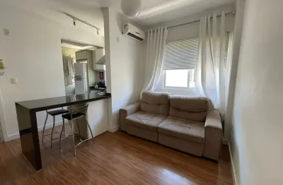 Apartamento com 2 quartos, mobiliado, em Balneário Camboriú