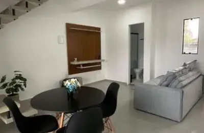 Sobrado para venda em florianópolis, são joão do rio vermelho, 2 dormitórios, 2 suítes, 3 banheiros, 1 vaga