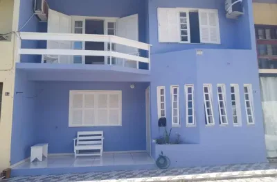 Aluguel por diária para temporada em florianópolis, são joão do rio vermelho, 3 dormitórios, 1 banheiro, 5 vagas
