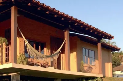 Paisagem Renoir II - Cond. Paisagem Renoir III - PORTEIRA FECHADA - 2 dorm, TÉRREA, rústica, charmosa e com linda vista!