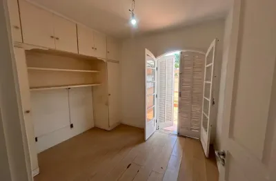 Casa com 2 quartos à venda na Rua Rosa Simoncello Capelli, 61, Jardim Hípico, São Paulo