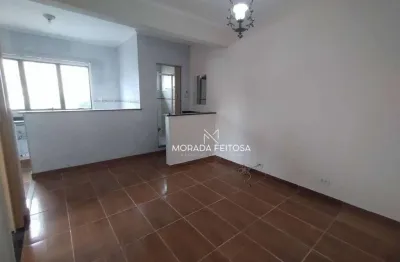Ótimo apartamento na Penha, com 2 quartos, sala ampla, cozinha com pia em granito e gabinete em alvenaria, banheiro com box, sem vaga de garagem