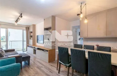 Apartamento reformado com 3 dormitórios no cabral – conforto e exclusividade!