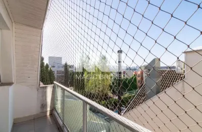 Casa de condomínio com 254.86 m², 3 quartos sendo 1 suíte à venda no bairro Hugo Lange.