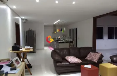 Casa com 4 quartos à venda na Rua Salvador Bianchi, 381, Parque Xangrilá, Campinas, 246 m2 por R$ 2.200.000