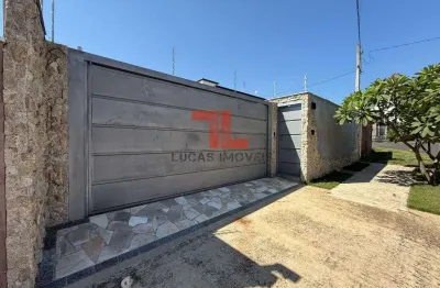 Charmosa casa de 2 suites no bairro Jardim Acapulco em Sao Carlos