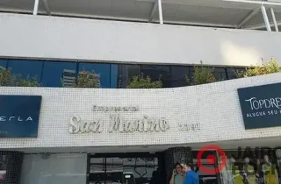Vendo 7 salas no Emp. San Marino na Av. Dom. Ferreira, 263m2, 4 wc, 10 andar.