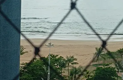 Vendo na quadra do mar, 04 quartos, 02 suítes, 02 vagas, varanda vista mar, lazer completo.