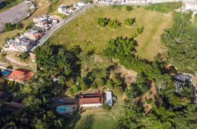 Granja com amplo terreno no bairro Granjas Betânia, Juiz de Fora, MG