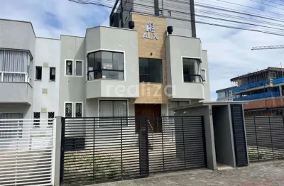 Excelente apartamento localizado no centro de balneário piçarras!
