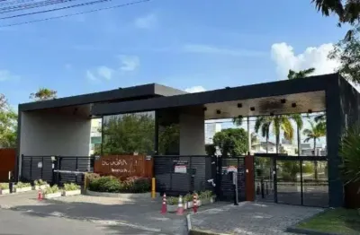 Casa de alto padrão no Portal do Sol, em condomínio fechado, com lazer completo, segurança 24h e excelente localização.