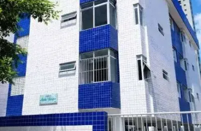 Apartamento amplo e ventilado em Manaíra, com 3 quartos, 2 sacadas, garagem e localização privilegiada a poucos minutos da praia.